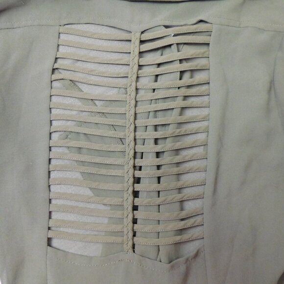 Women's Dejavu Green Long Sleeve Blouse Sz.L Cut Out Back - Picture 6 of 8